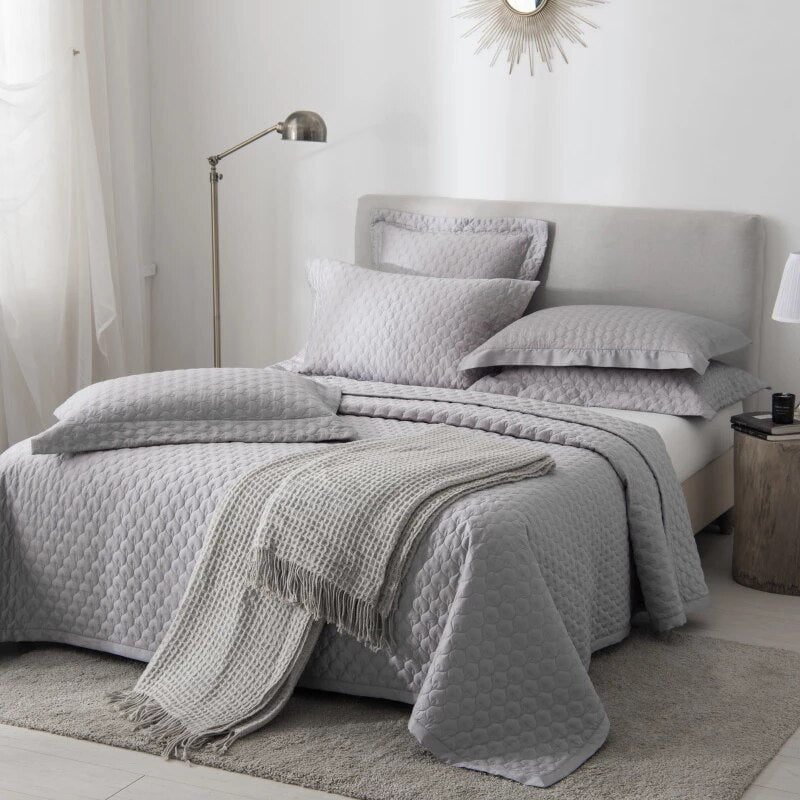 Clara Coverlet Set