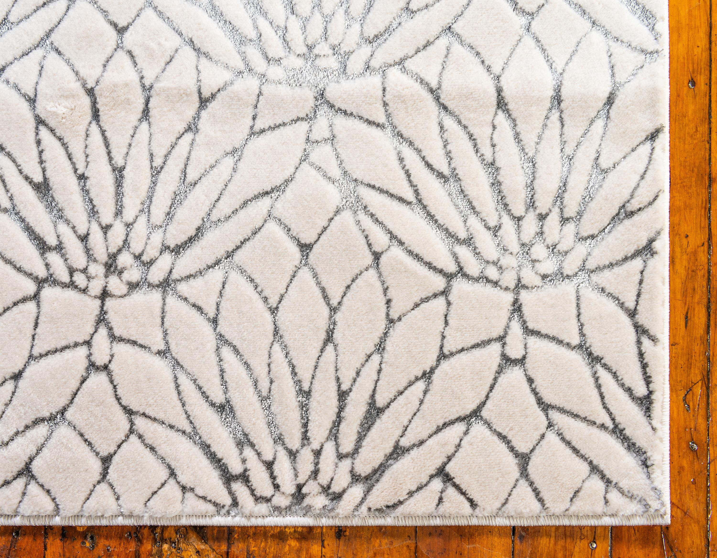 Ellison - Lotus Flower Pattern Luxury Rug