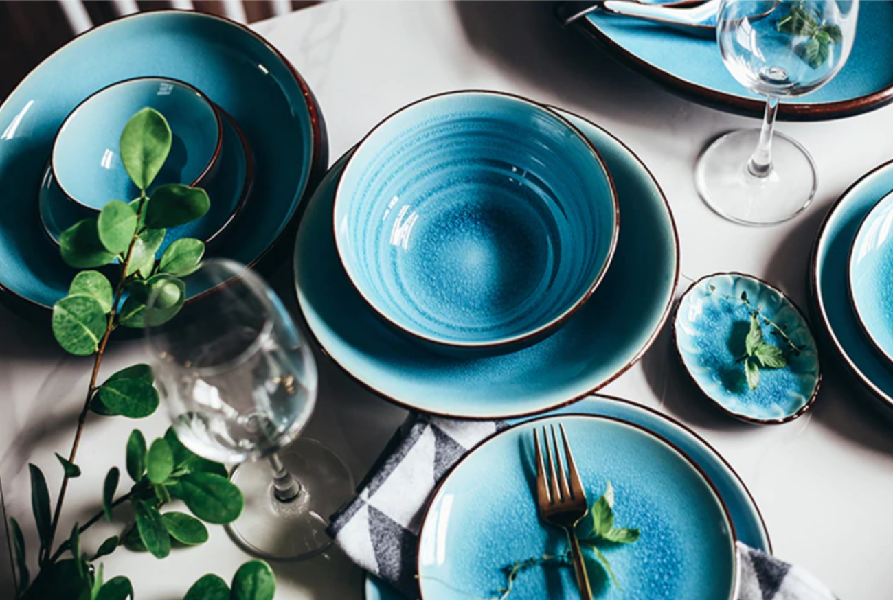 Icelandic Glacial Dining Set