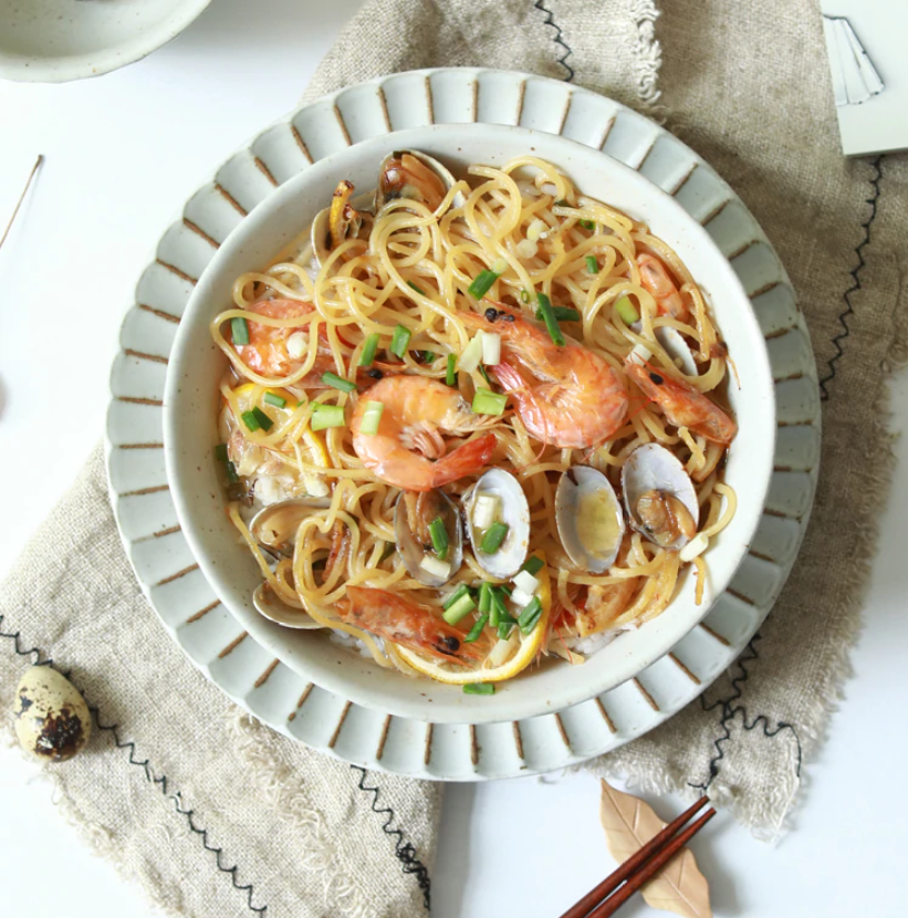 Rustic Japanese Style Dining Set