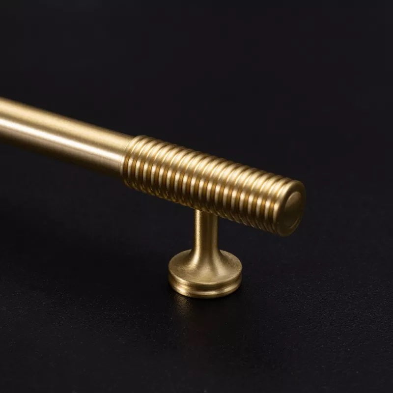 Hickory Lane Furniture Handle