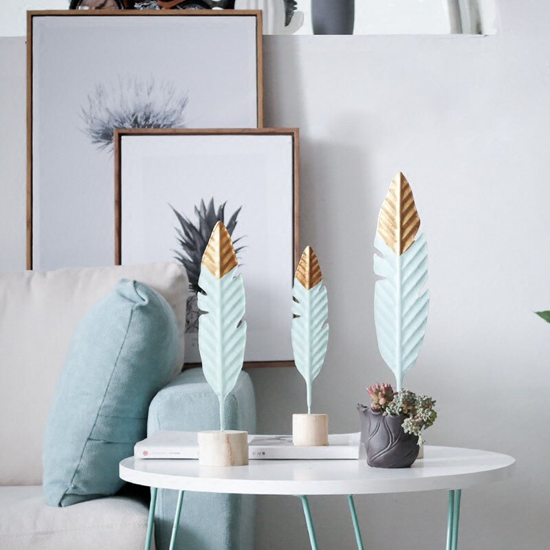 Decorative Feather Holder