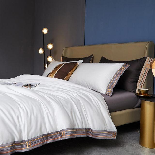 White Visna Duvet Cover Set (Long-Staple Sateen Cotton)