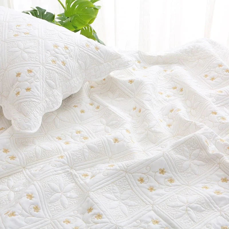 Floral Cue Coverlet Set