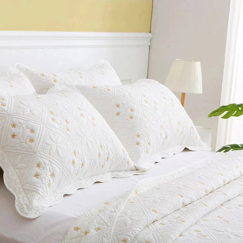 Floral Cue Coverlet Set