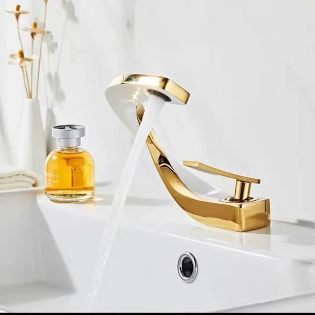 Twist Flow Faucet