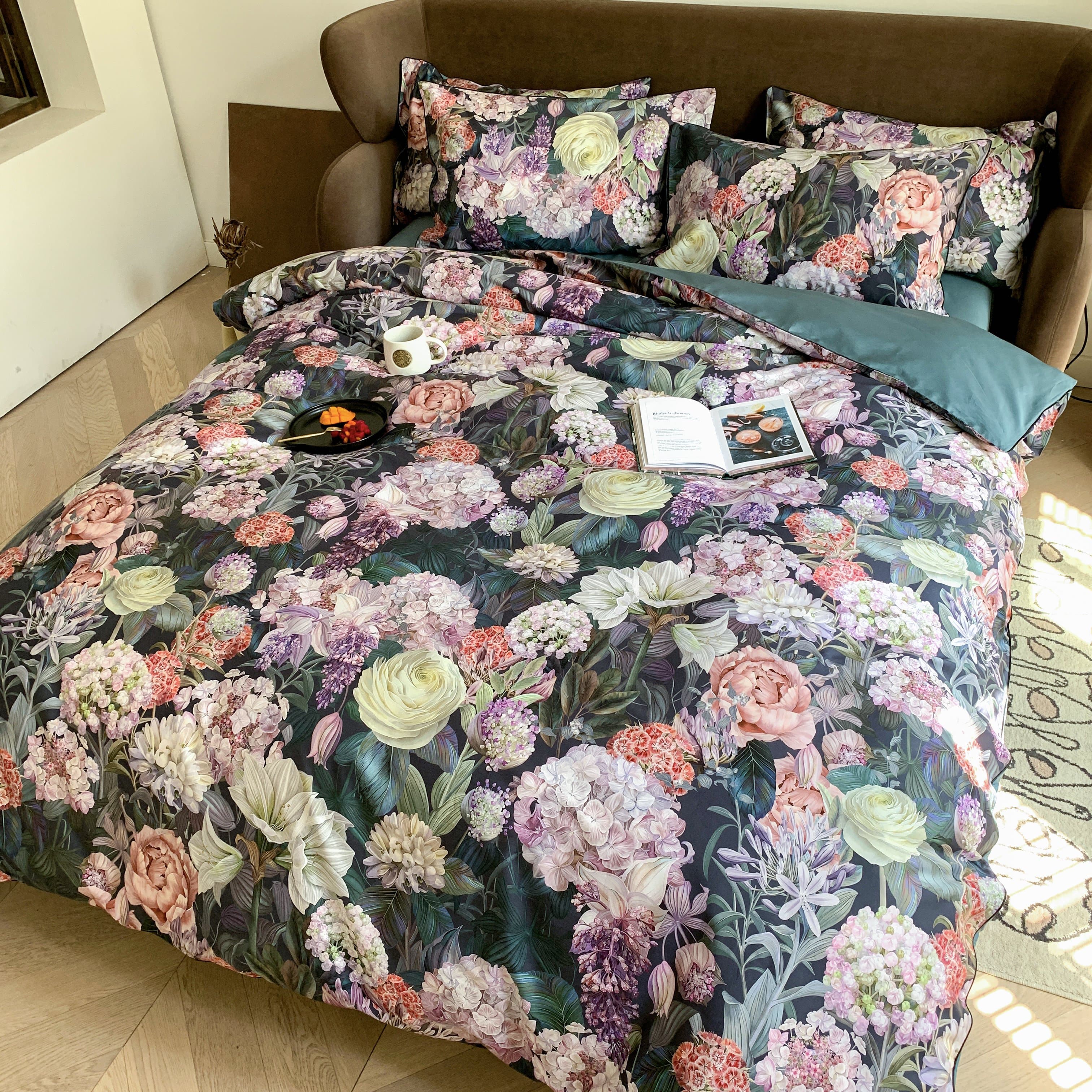 Amorose Duvet Cover Set (Long-staple Sateen Cotton)