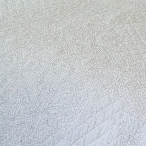 Gabrielle Coverlet Set