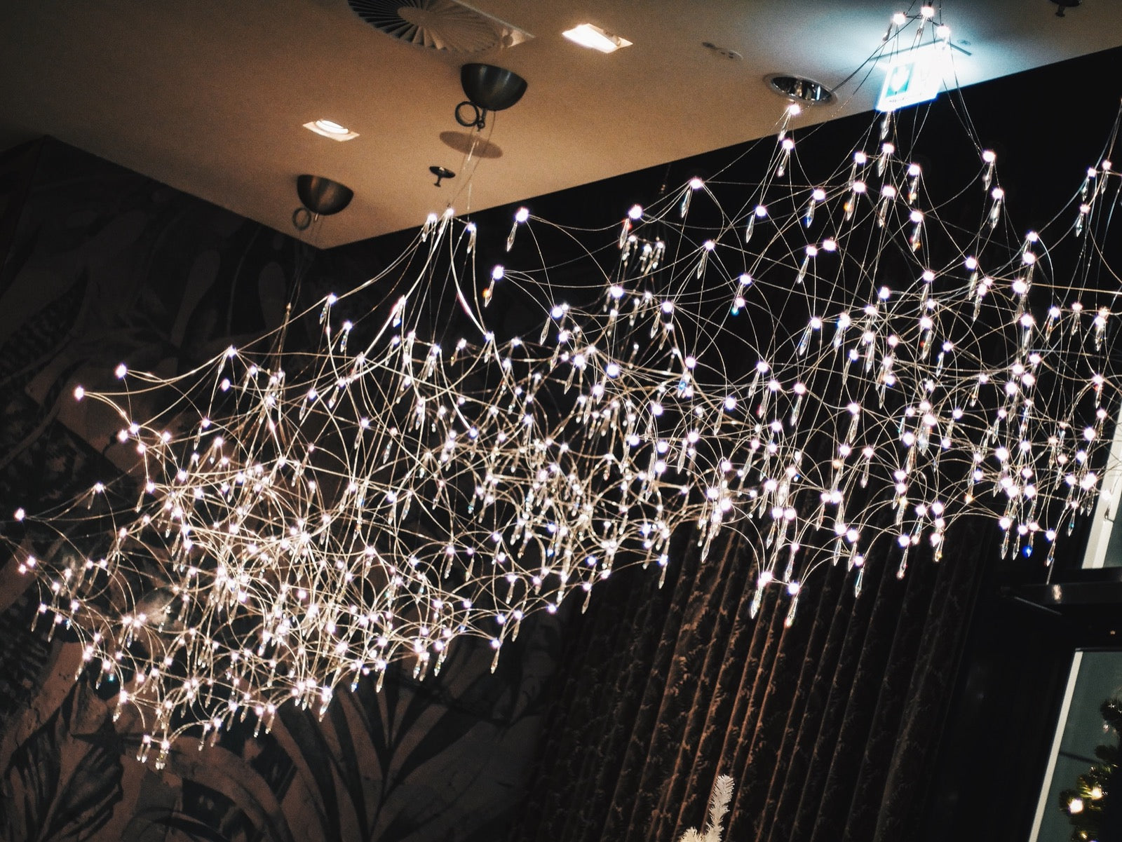 Mira Chandelier