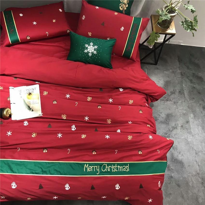 Yuletide Magic Duvet Cover Set (Long-Staple Sateen Cotton)