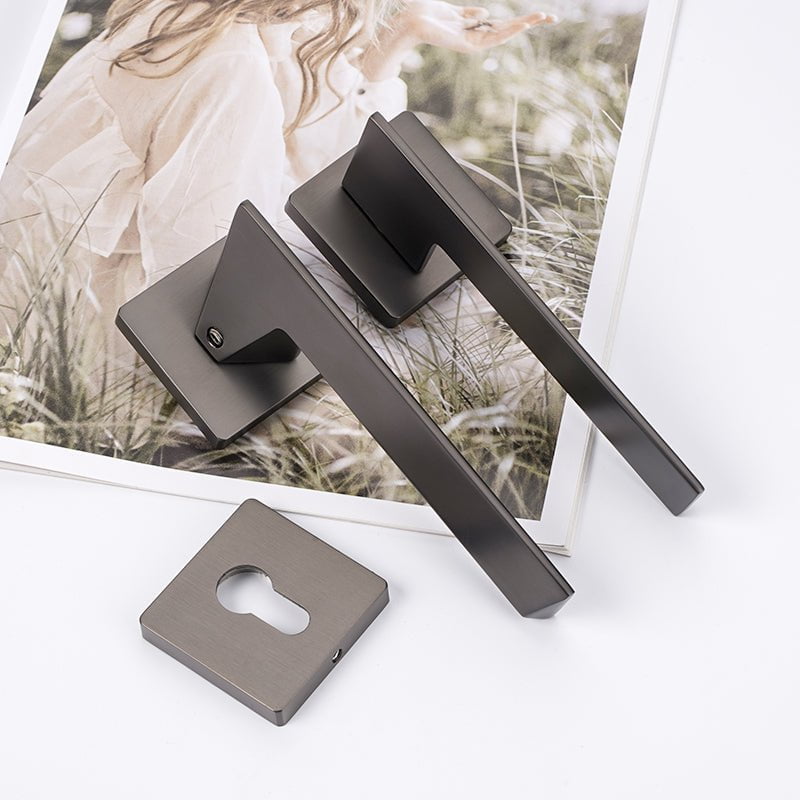 Pines Signe Door Lock